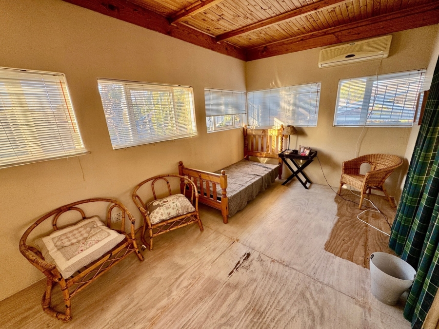 5 Bedroom Property for Sale in Van Der Hoff Park North West